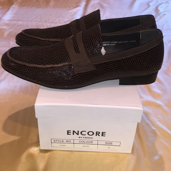 NWB Encore by Fiesso Genuine leather boot FI9057 coffee